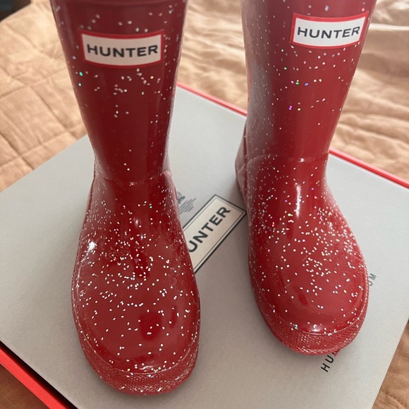 Rare Hunter red glitter boots - Picture 2 of 4